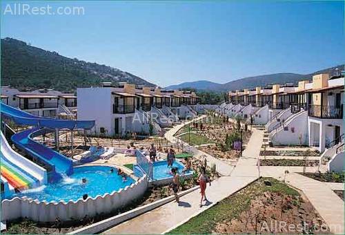 Izer Beach Club 13